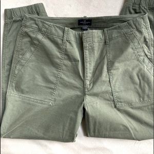 American Eagle Pants